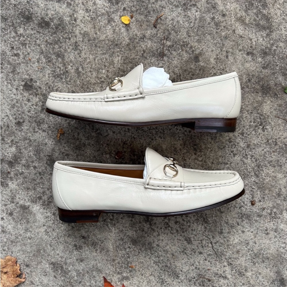 GUCCI LOAFERS NWT WHITE SIZE-8 
BOX INCLUDED - Picture 2 of 9